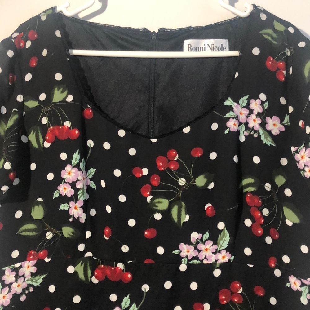 🍒 cute Ronni Nicole dress 🍒